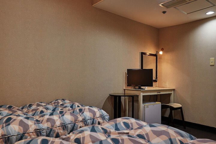 Room 46 of 81