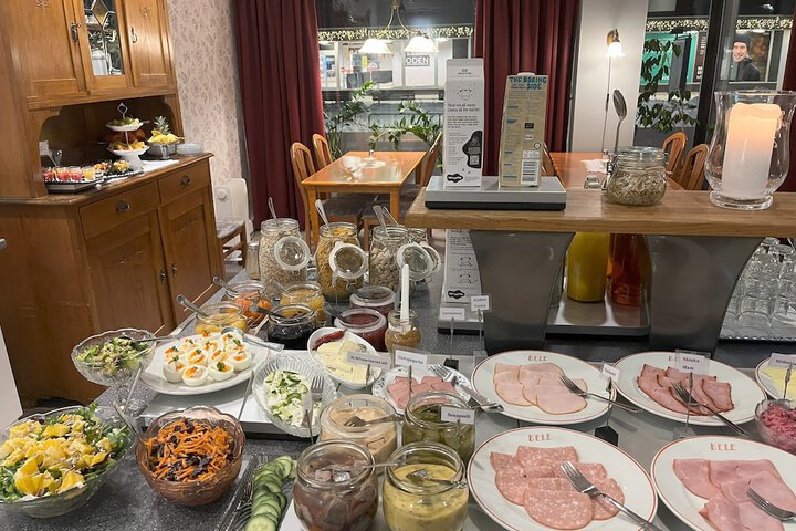 Dining 80 of 91