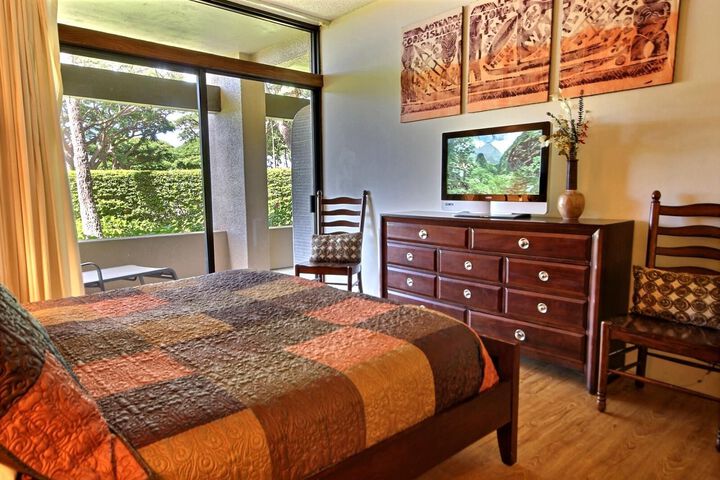 Exterior of K B M Resorts: Kaanapali Royal Kro-q102 Large Floorplan, Quick Walk to Beach, Includes Rental Car!