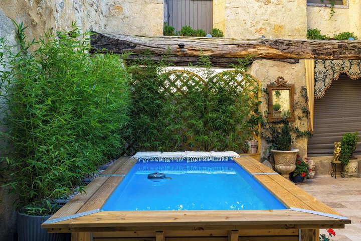 Pool 63 of 139
