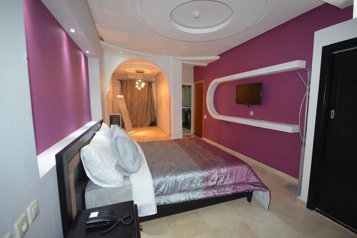 Room 10 of 45