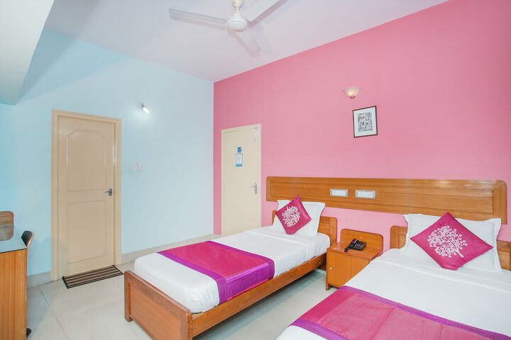 Room 5 of 15