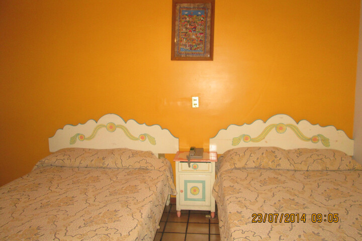 Room 4 of 16