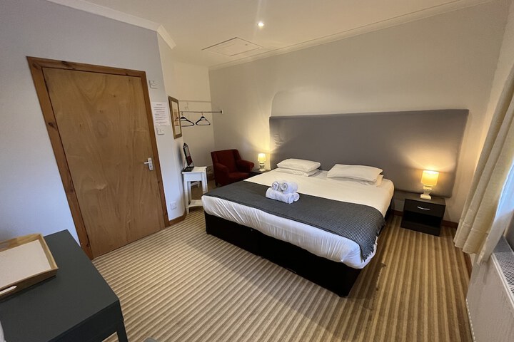 Room 28 of 79
