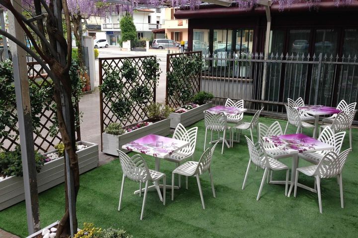 Terrace/Patio 12 of 42