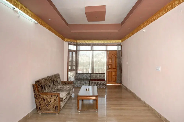 Oyo 13246 Home 2Bhk Aanji Solan