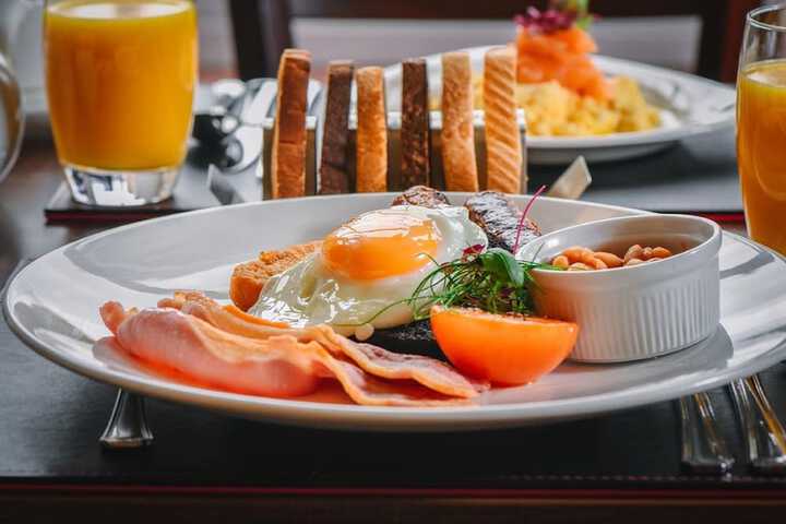 Breakfast/Coffee Service 69 of 90