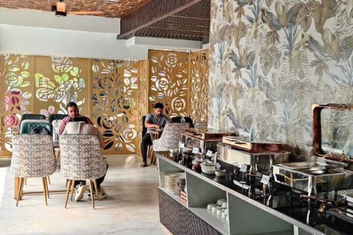 Breakfast/Coffee Service 13 of 14