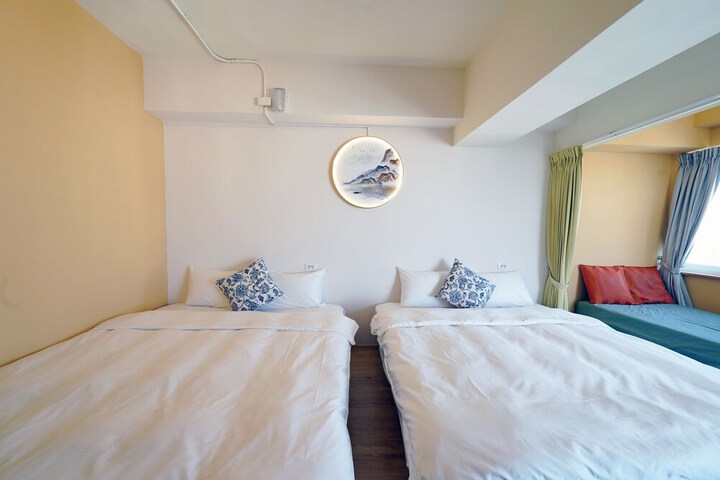 Room 3 of 45