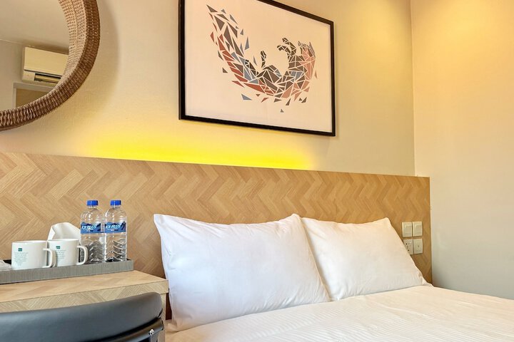 Room 33 of 61