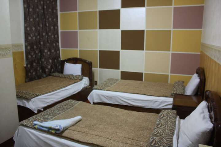 Room 8 of 38