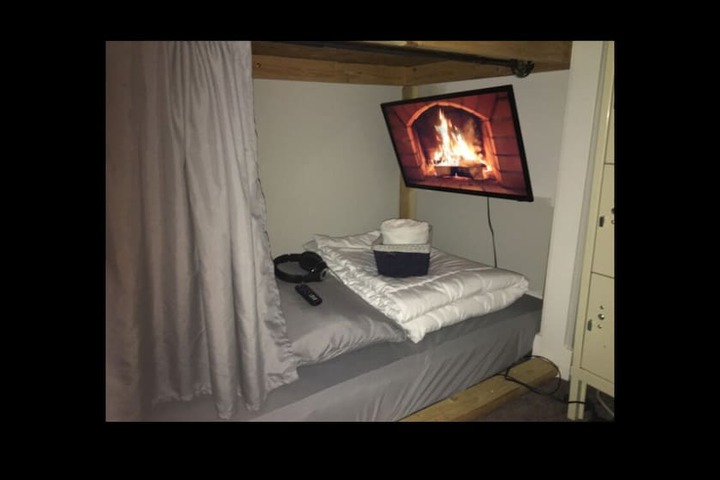 Room 15 of 38