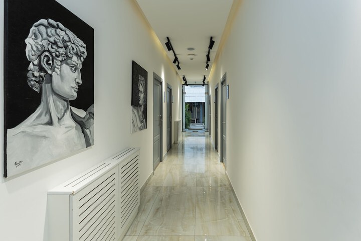 Hotel Interior 7 of 175