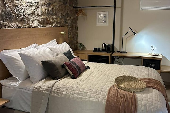 Room 18 of 86