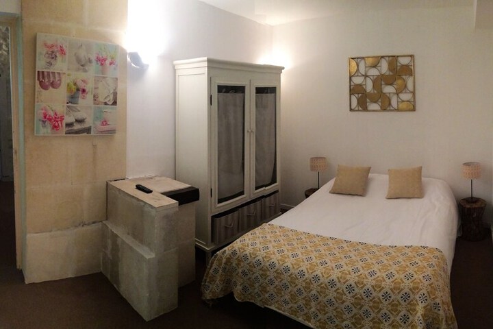 Room 7 of 10