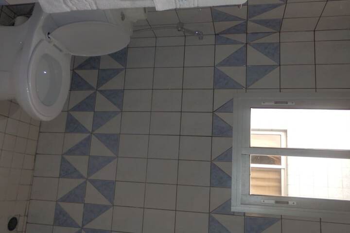 Room 16 of 31