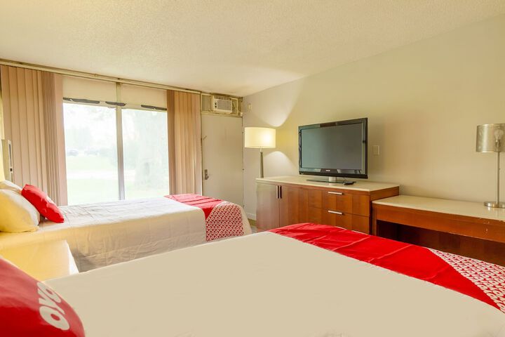 2 Double Beds (27 of 28)
