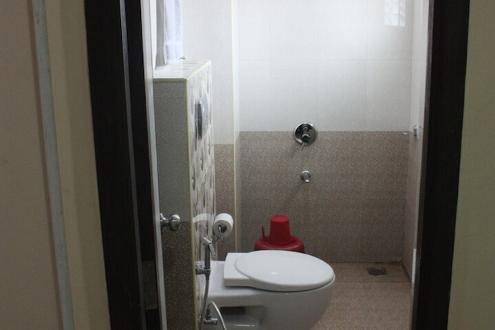 Room 14 of 24