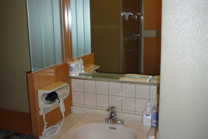 Clean Restrooms