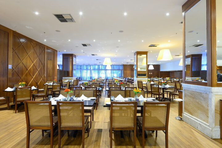 Dining 59 of 81