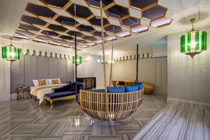 Icolour Villa