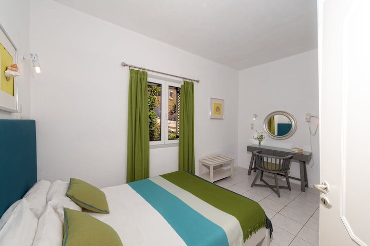 Room 48 of 150