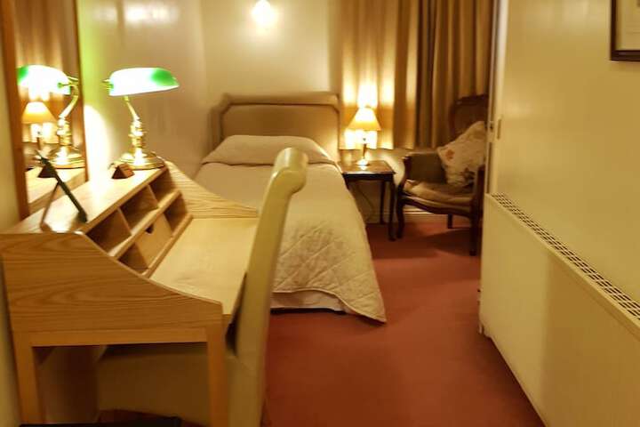 Room 7 of 47