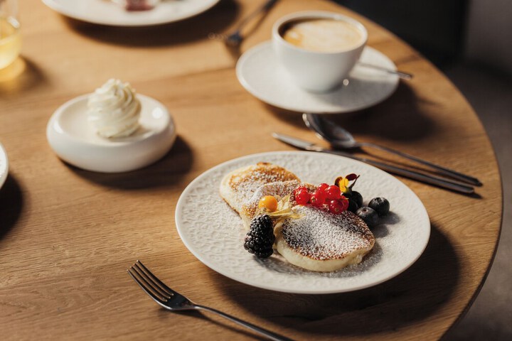 Breakfast/Coffee Service 78 of 92