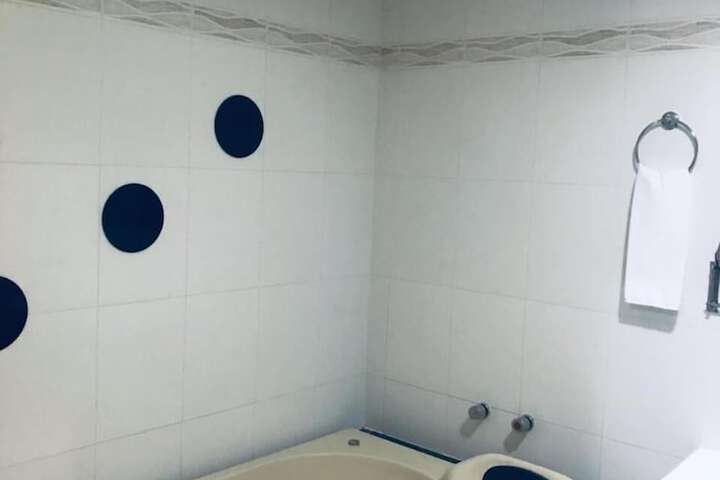 Room 37 of 61