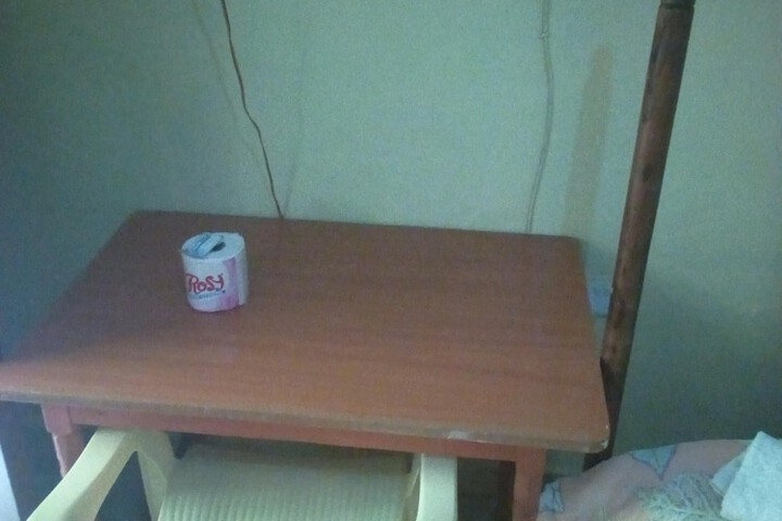Room 8 of 14
