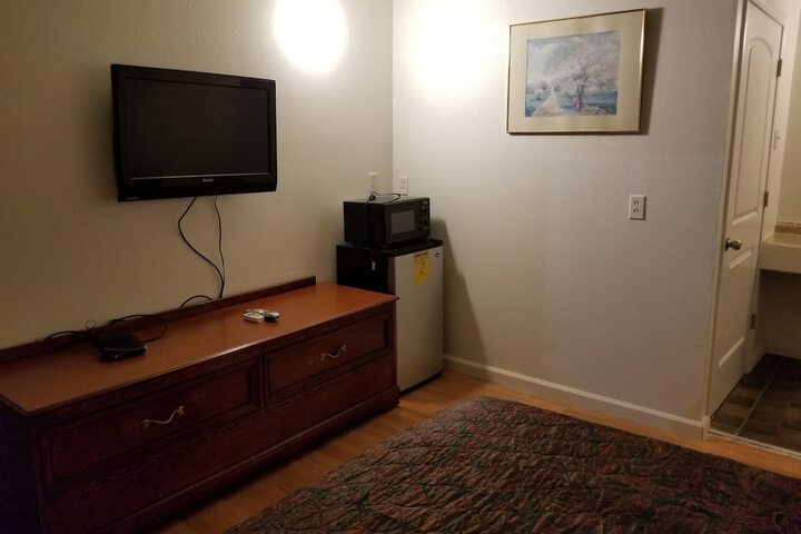 Room 3 of 22