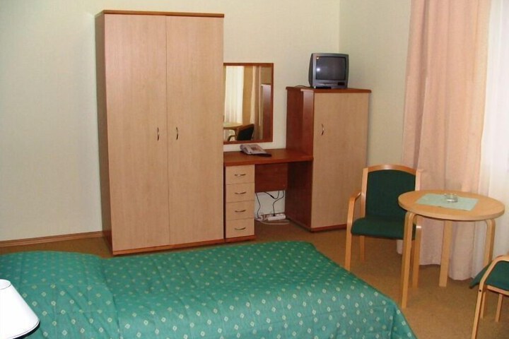Room 9 of 45