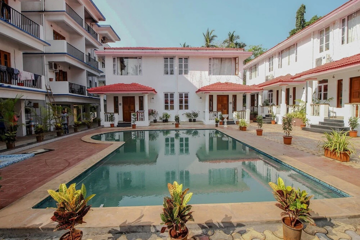 OYO 9890 Home 2BHK With Pool Vagator Beach