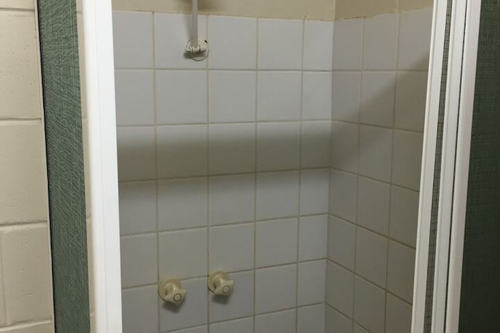 Room 16 of 22