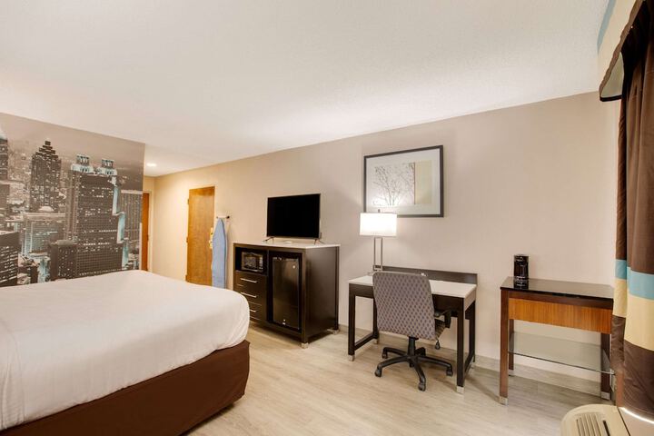 1 King Bed (19 of 33)