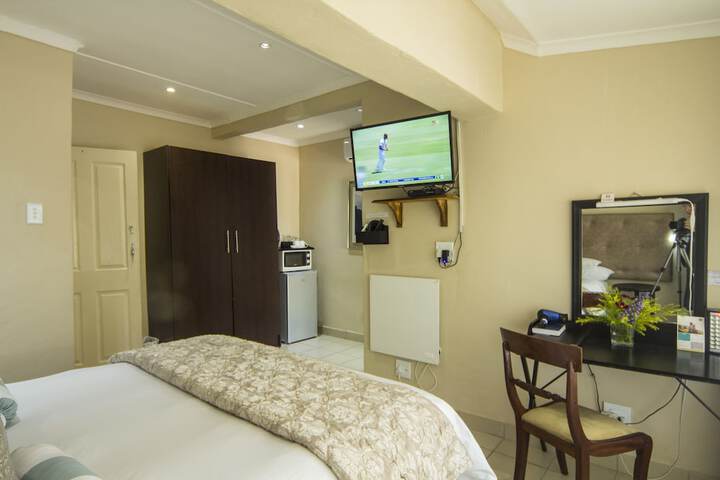 Room 26 of 62