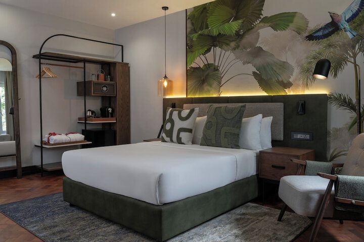 Room 46 of 109