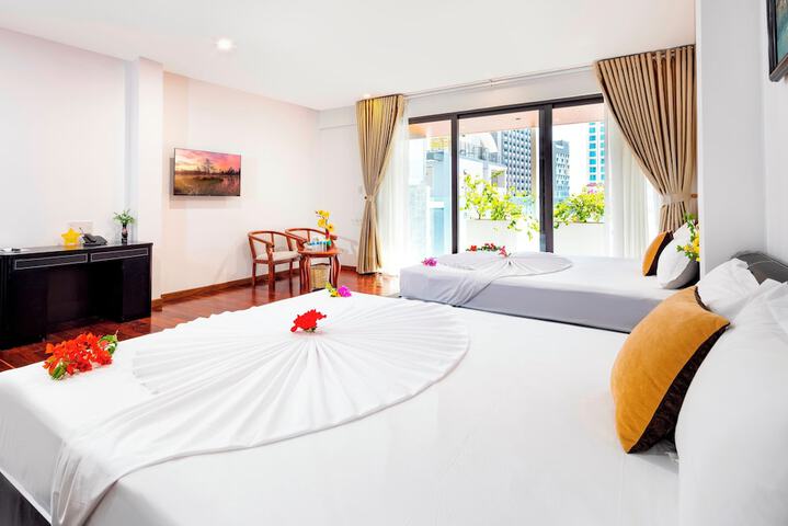 Room 27 of 141