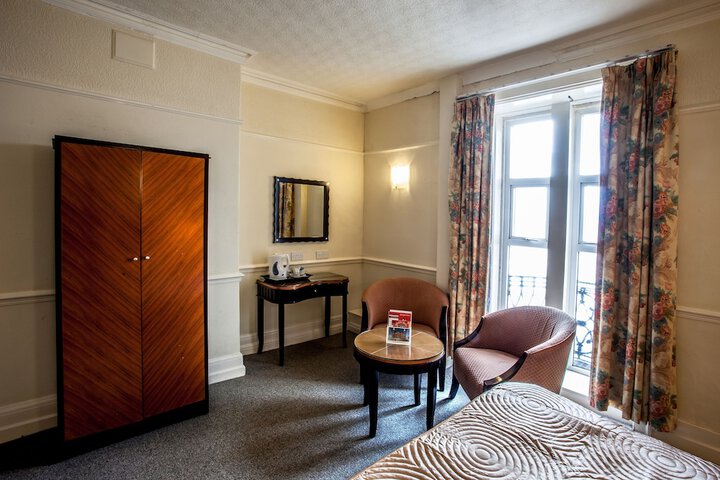 Room 9 of 57