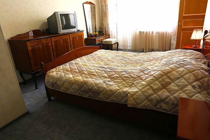 Room 21 of 35