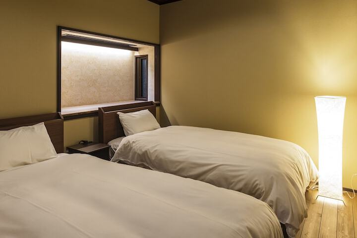 Room 43 of 111