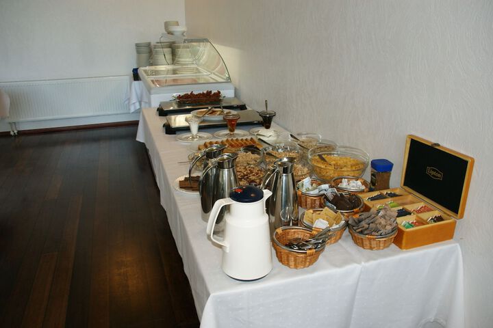 Breakfast/Coffee Service 74 of 80