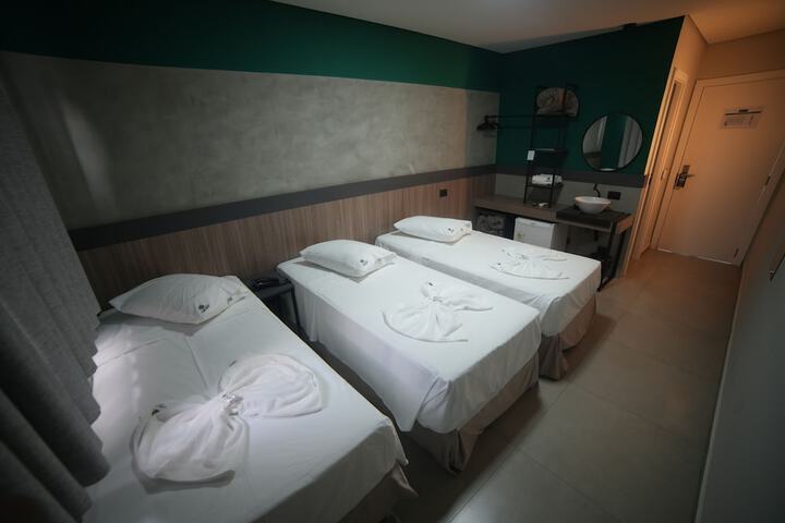 Room 8 of 21