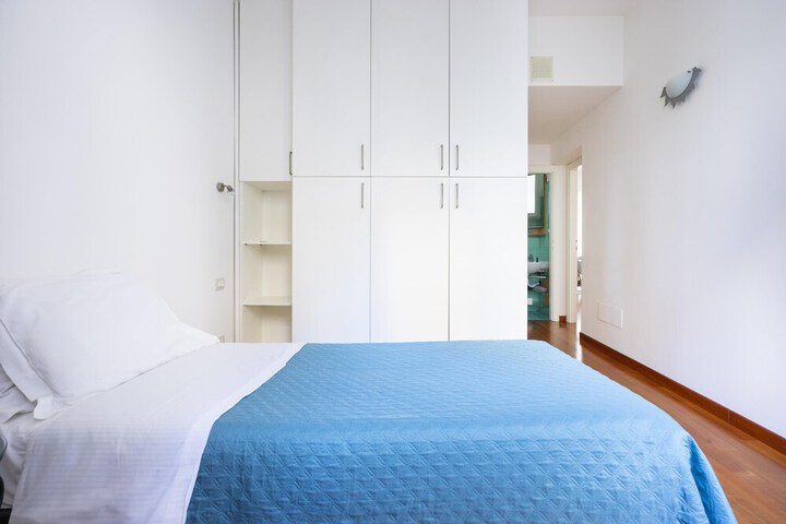 Room 44 of 51