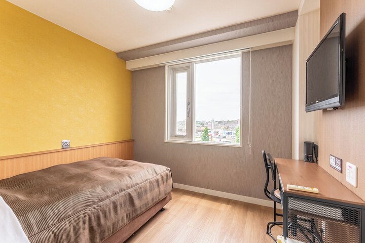 Room 12 of 29