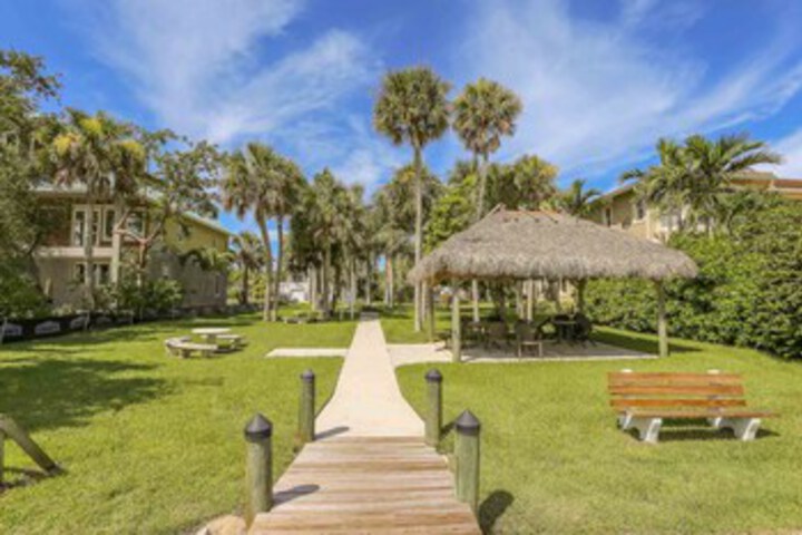 Property Grounds 29 of 34