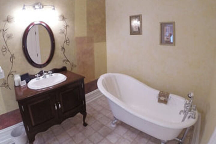 Room 35 of 100