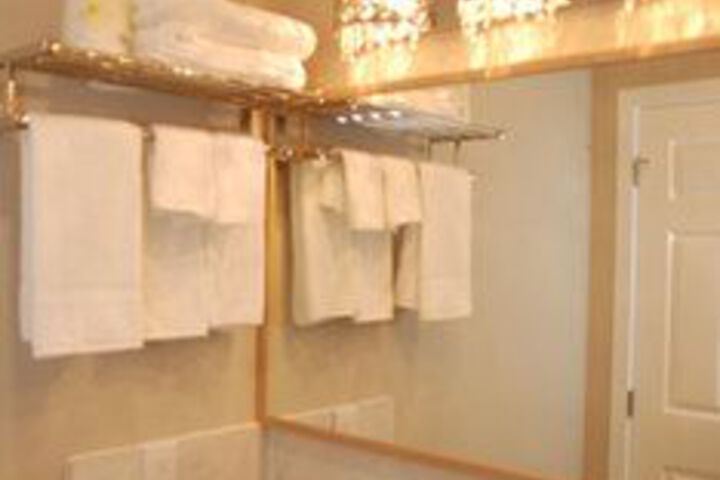 Room 8 of 35