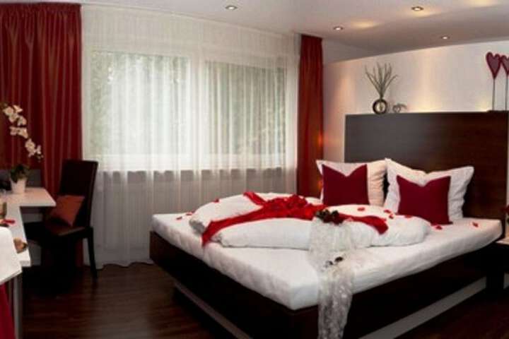 Room 4 of 45