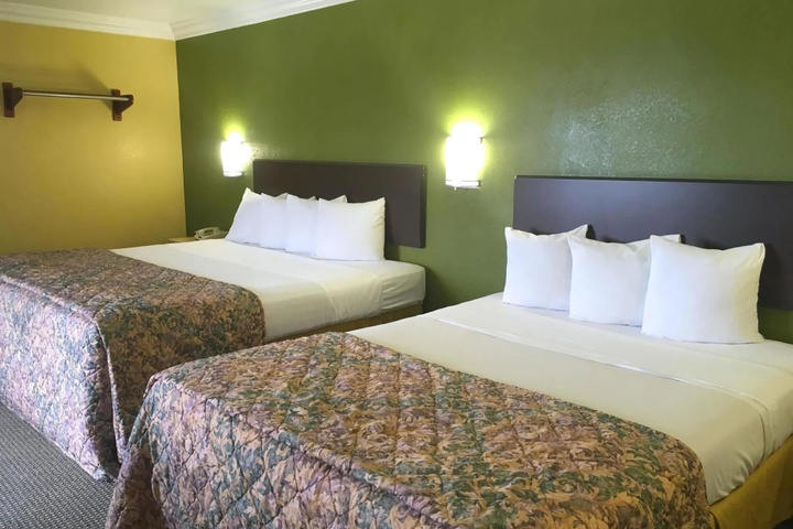 guest_rooms